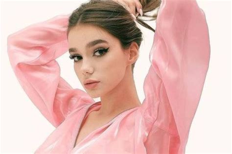 Seltin Sweety Age, Height, Weight, Boyfriend, Net。